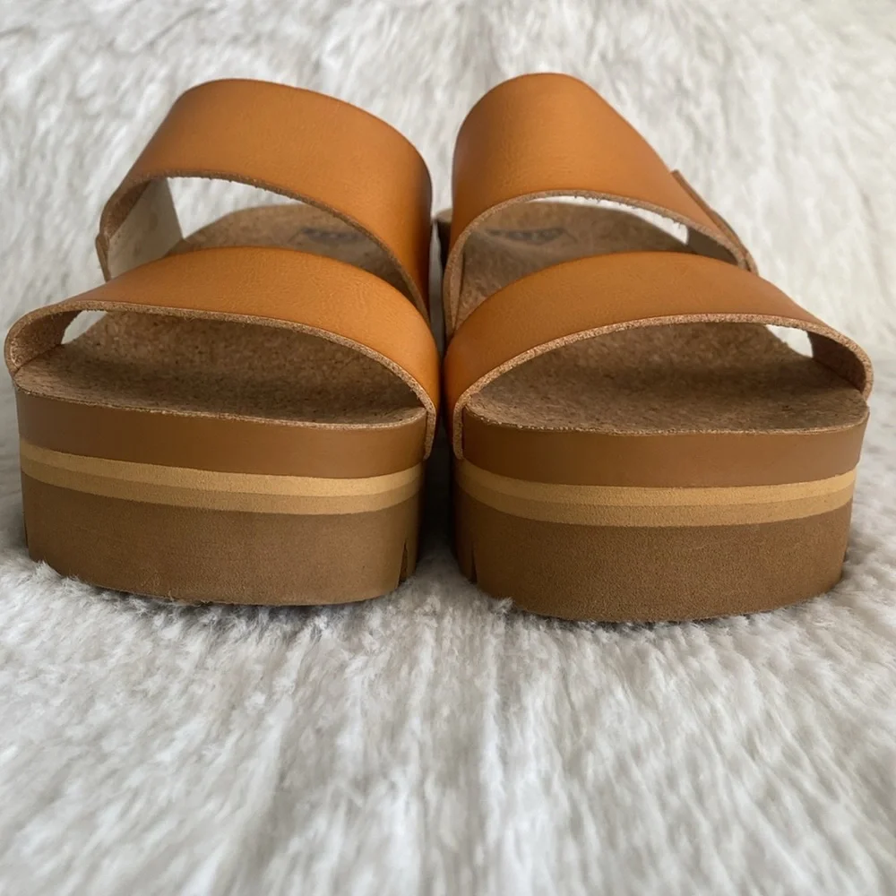 REEF Vista Higher Two Strap Slide Tan Sandals - Picture 7 of 11